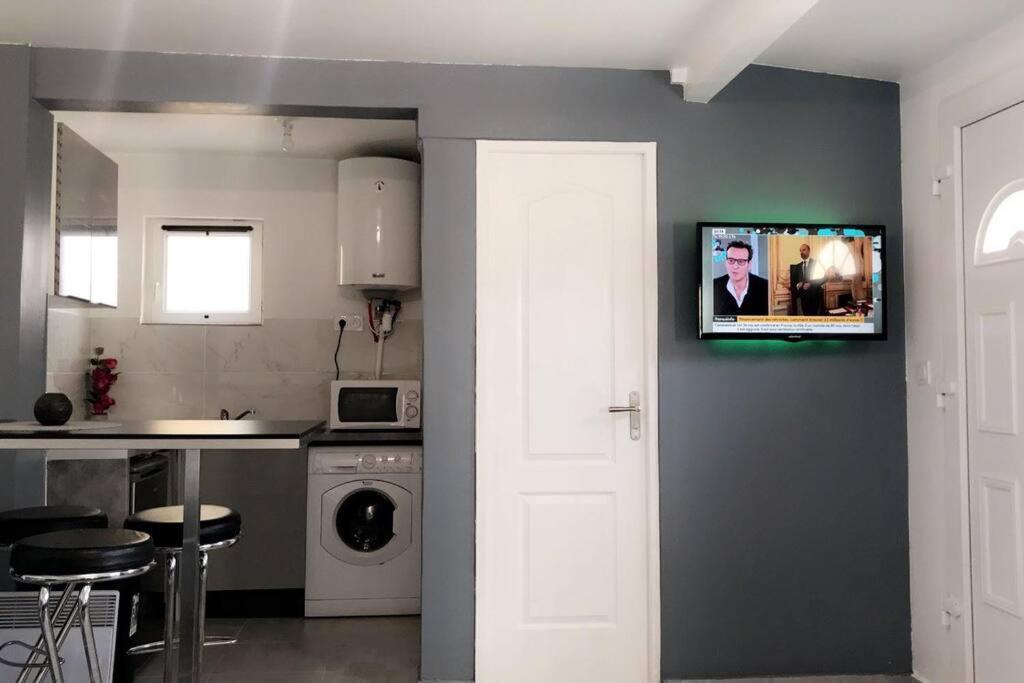 Studios Moderne Et Spacieux Morieres-les-Avignon Bagian luar foto