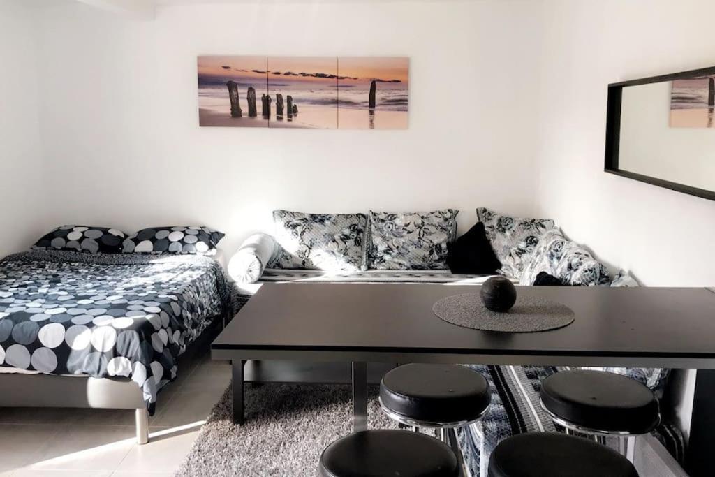 Studios Moderne Et Spacieux Morieres-les-Avignon Bagian luar foto